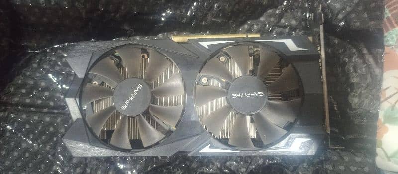 AMD Radeon RX 560 4GB DDR5 0