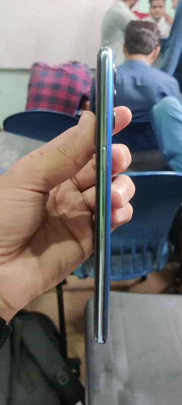 Oppo reno 4 8+3/128 10 by 10 dual sim 3