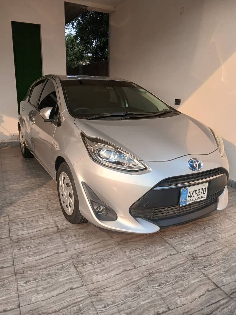 Toyota Aqua 2018 S Package 2