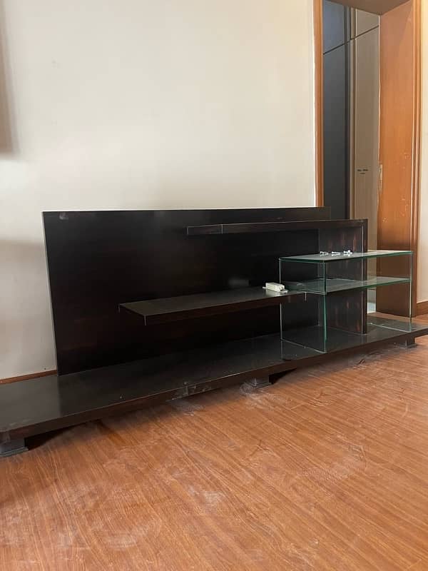 tv console 0