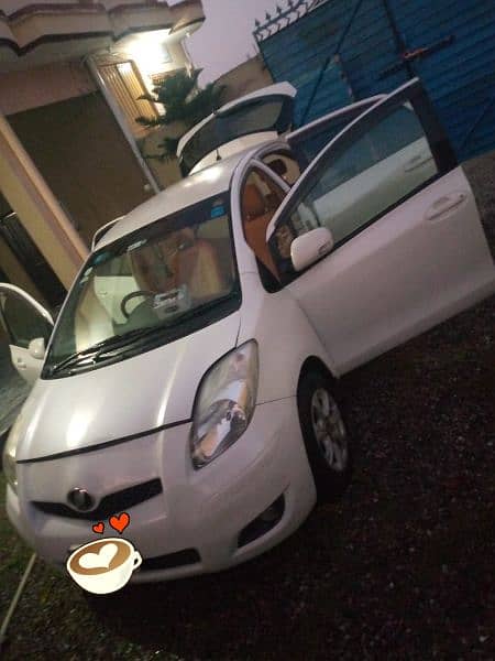 Toyota Vitz 2008 4