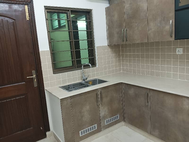 Flat For rent In Rs. 95000 14