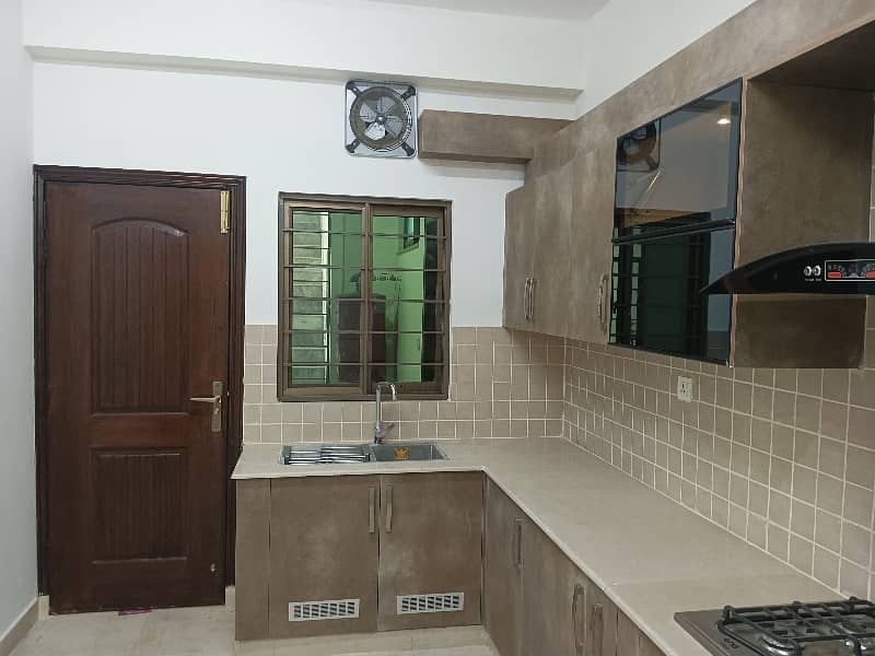 Flat For rent In Rs. 95000 18