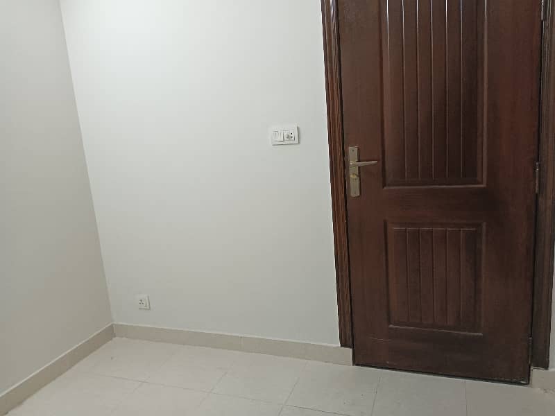 Flat For rent In Rs. 95000 22