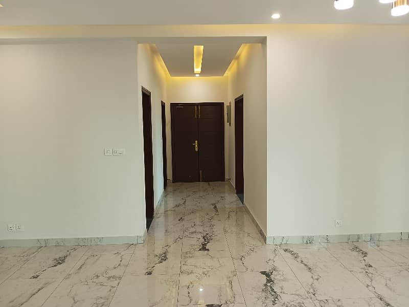 Flat For rent In Rs. 95000 41