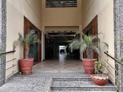 Flat Of 12 Marla In Askari 11 - Sector B Apartments For sale 0