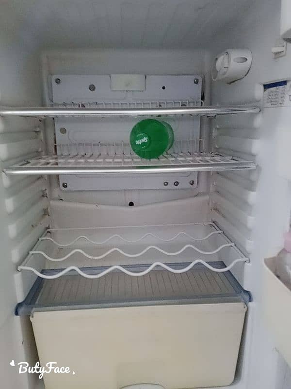 Orient medium size fridge for sale urgent 2