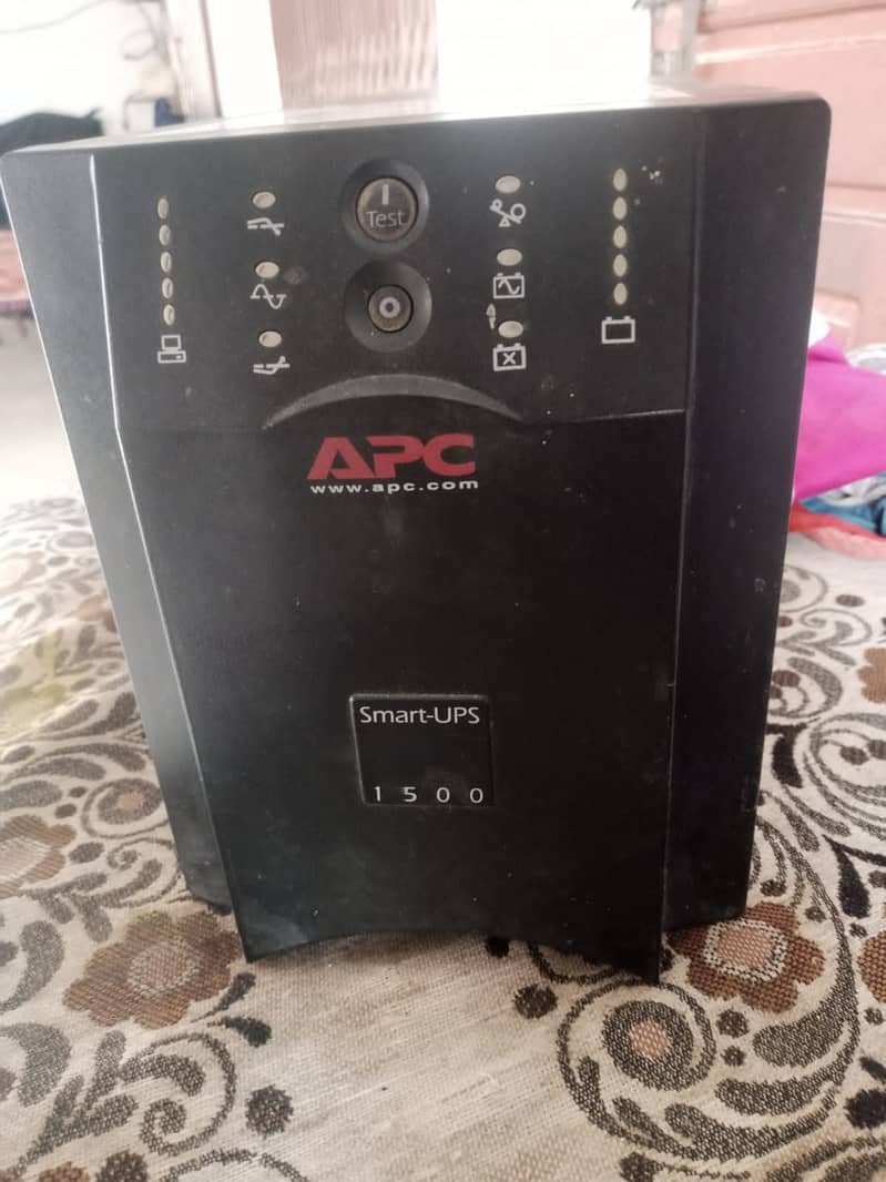 APC 1500VA 890W (24 Volts) 0