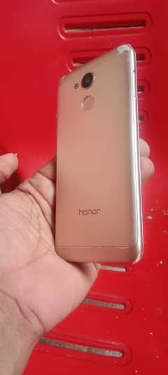 Honor Y 6 S . . 3/32