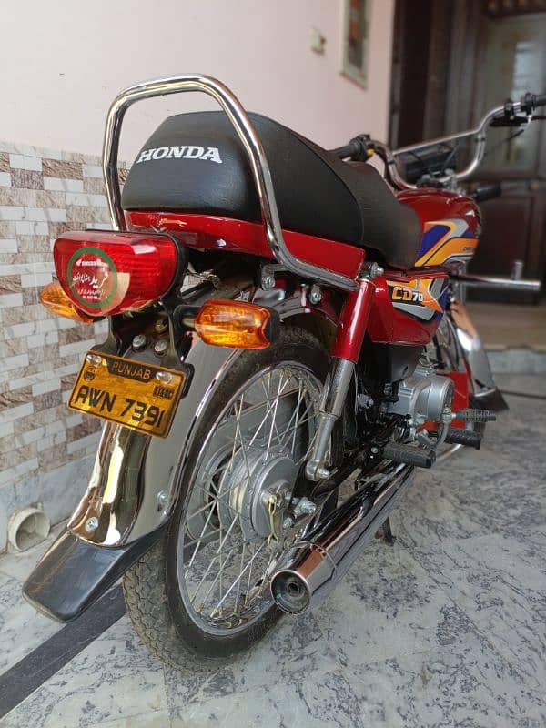 Honda CD 70 6