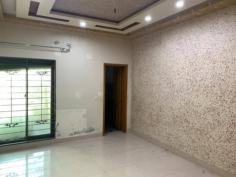 10 MARLA FIRST FLOOR FOR RENT IN JOHAR TOWN H BLOCK LAHORE 6