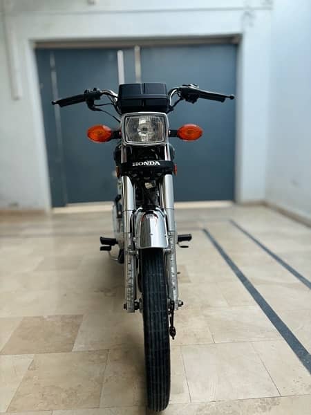 Honda CG 125 SE Special Edition 2021 sep in original condition. 6