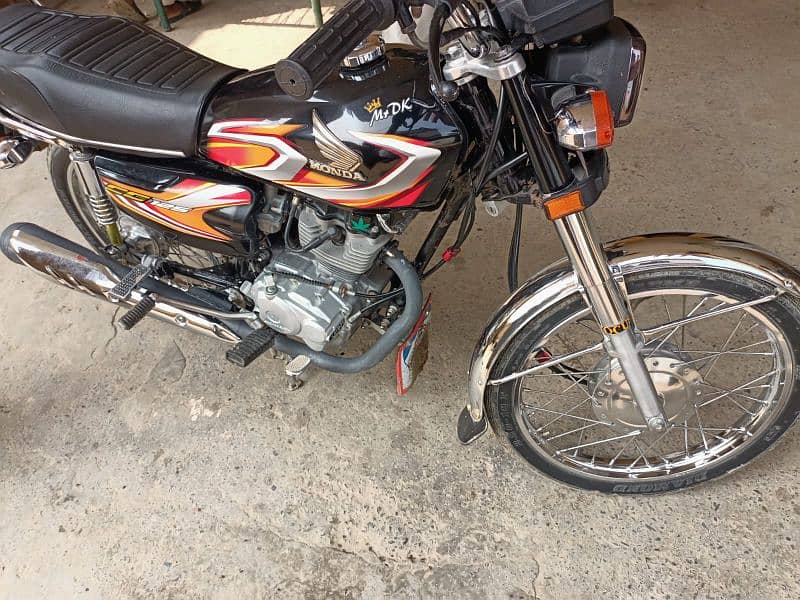 Honda 125 urgent sale 2022 modle lush condition 1