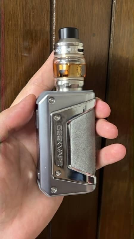 GEEK VAPE L200 AEGIS LEGEND 2 200W 0