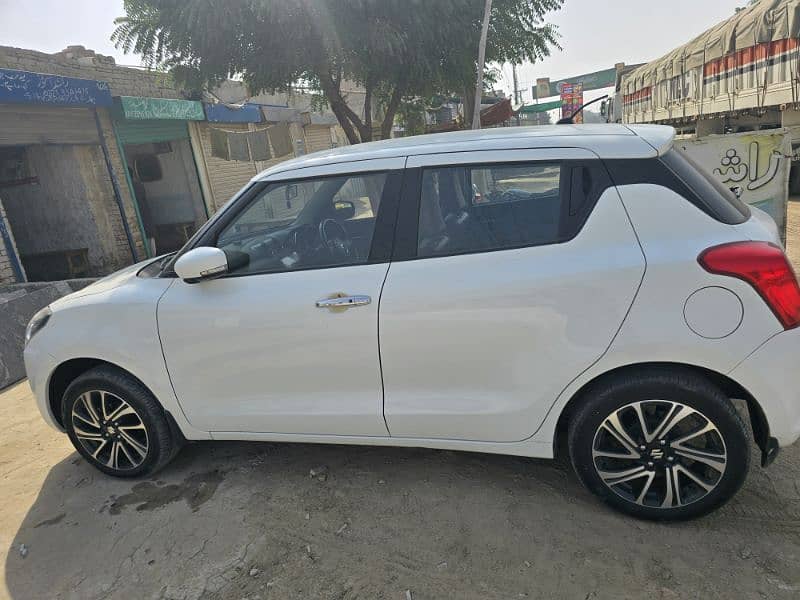 Suzuki Swift 2022 13