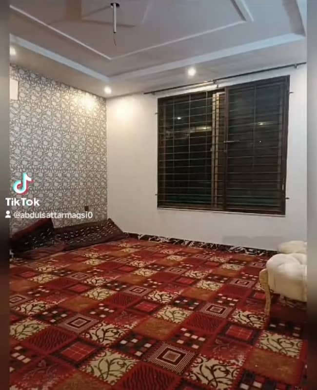 Gulberg 3 Brand New Upper Portion 3 Bedroom Attach Bathroom Kitchen Tv Lounge Car Parking Good Location Available For Rent 2