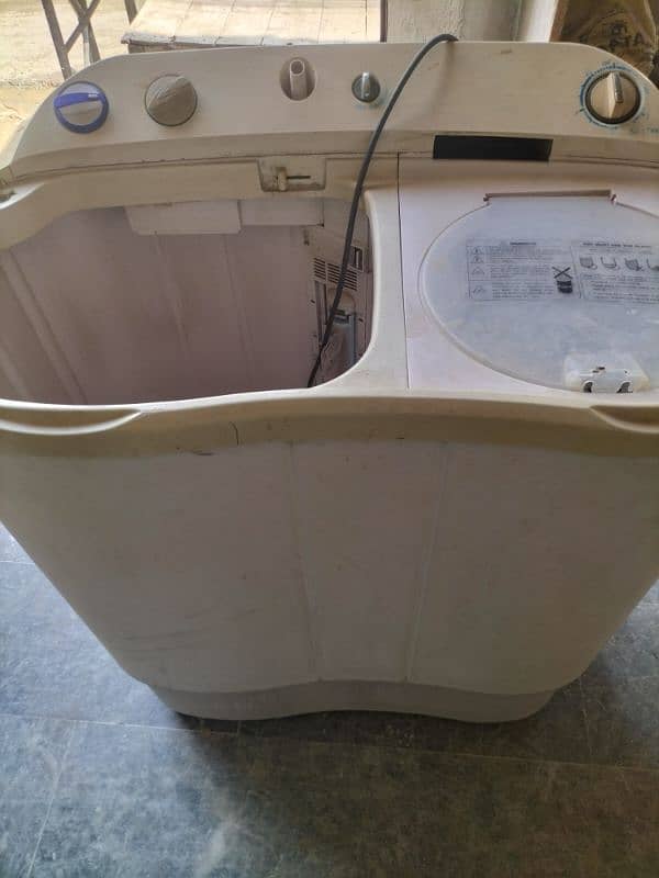 Haier Washing and Dryer 5