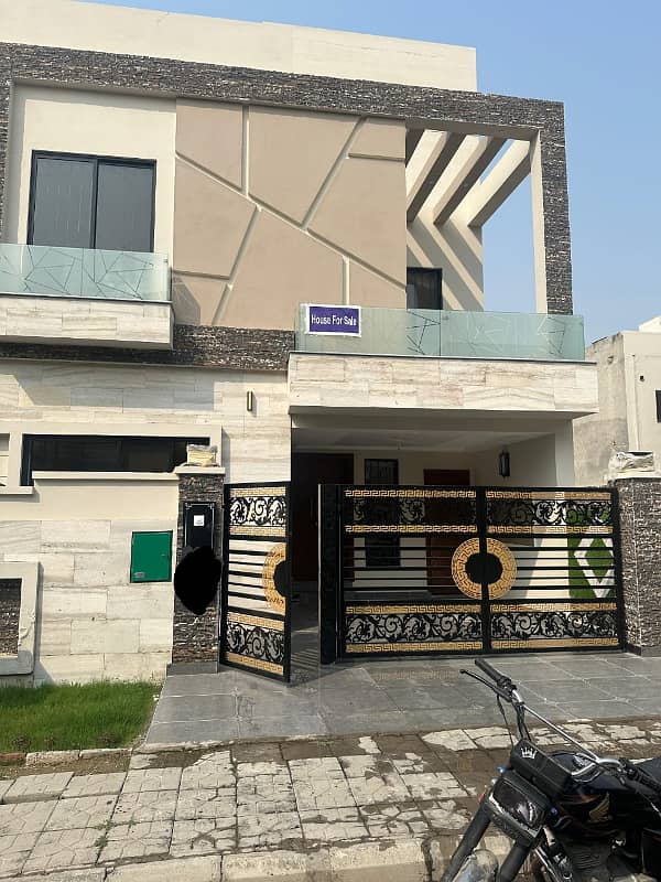 05 MARLA HOUSE FOR SALE LDA APPROVED GAS AVAILABLE IN EASTERN BLOCK PHASE 1 BAHRIA ORCHARD LAHORE 0