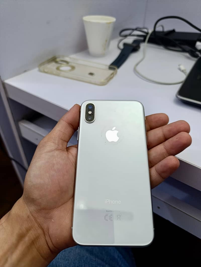 iphone x silver 256 gb pta approved in lush condition 1