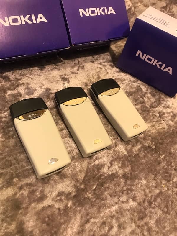 NOKIA 8310 ORIGINAL 1