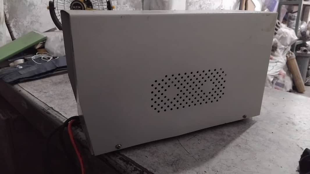 UPS 1000 Watts with double battery 2