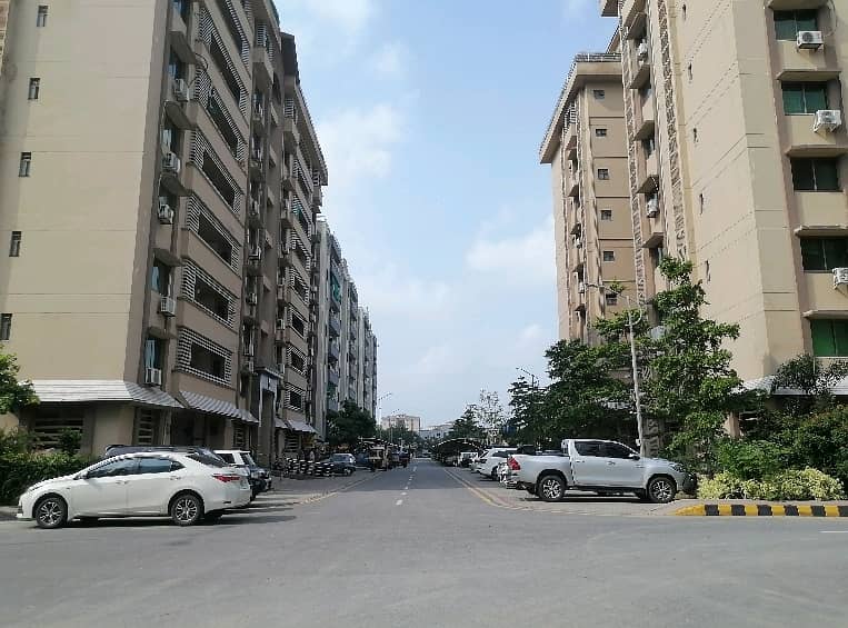 10 Marla Flat For rent In The Perfect Location Of Askari 11 - Sector B Apartments 0