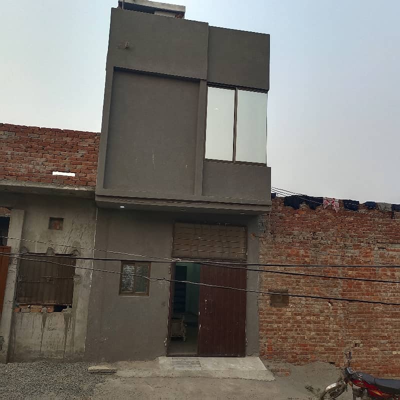 2 marla dabal story Modern Designing House gas line and electricity available  alnor park society mean ferozpur road khana stap sy 2 minutes ki distance pr 2