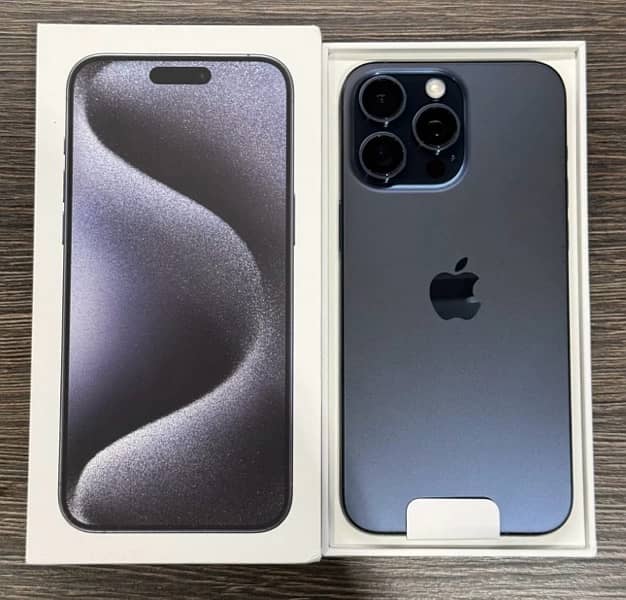 IPhone 15 Pro Max Box Open 2