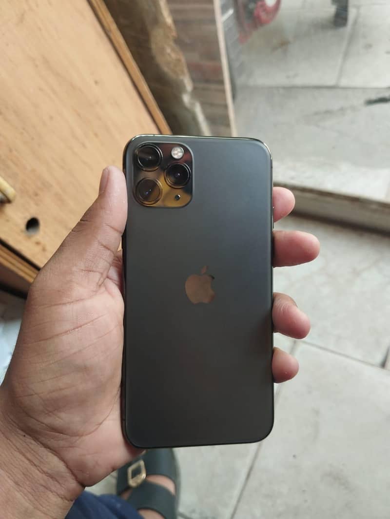 Iphone 11 Pro 64 GB Non PTA 0