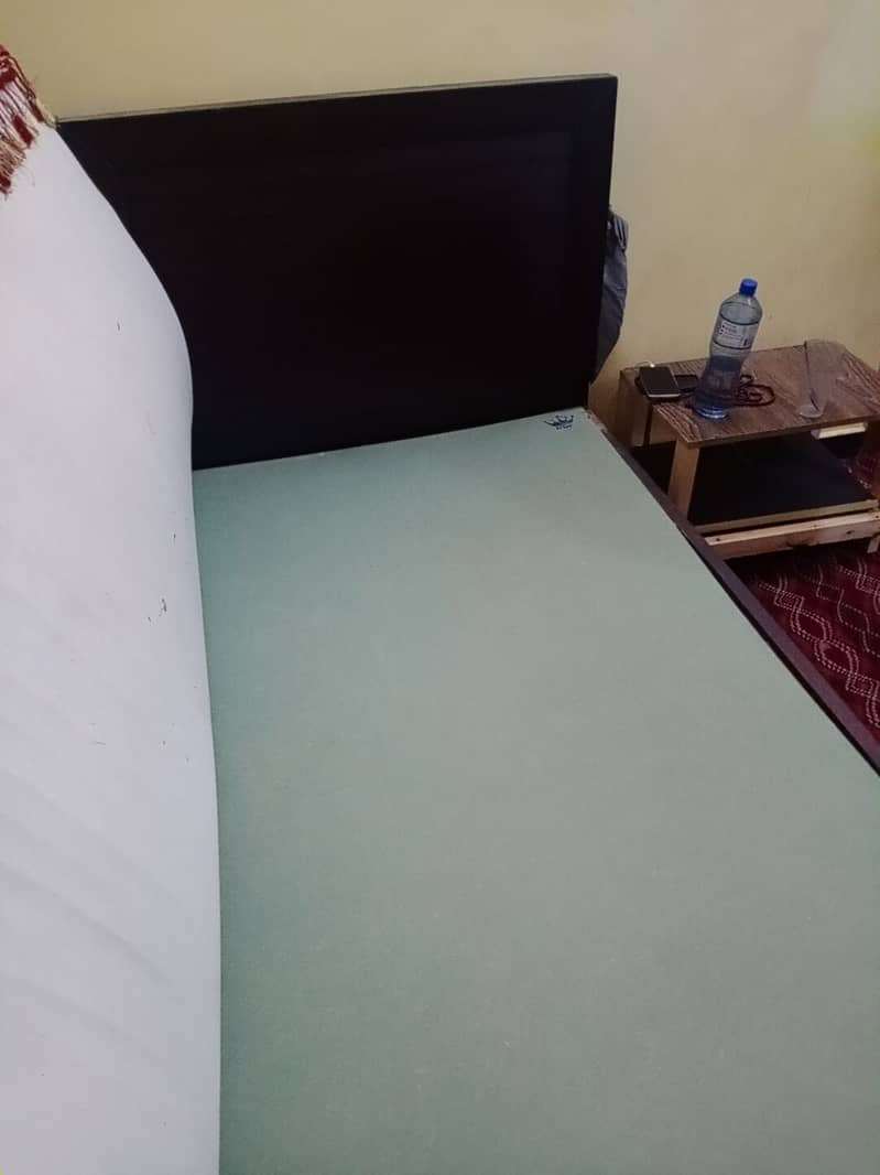 2 Single Beds with Mattress for Sale 2