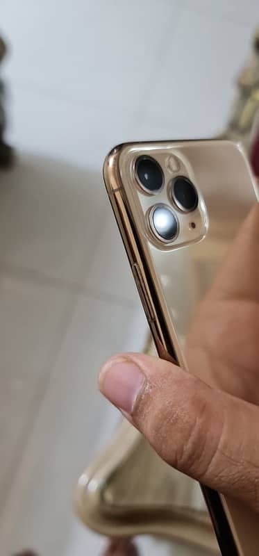 iphone 11 pro Non PTA 1