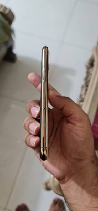 iphone 11 pro Non PTA 3