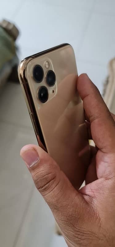 iphone 11 pro Non PTA 8