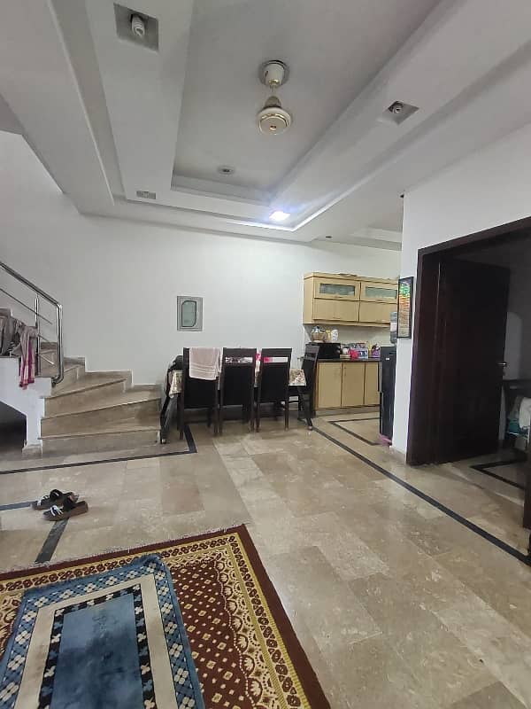 6 Marla House for Rent in Paragon City 1