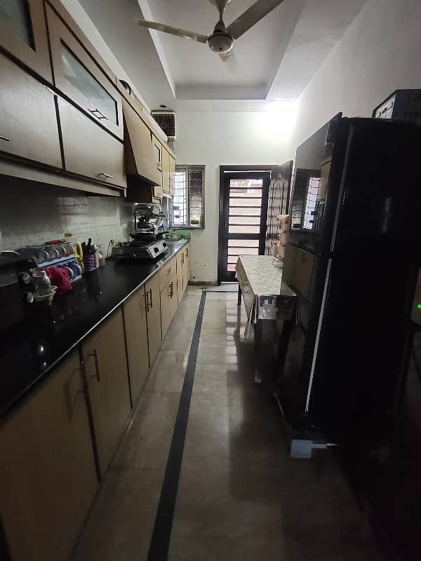 6 Marla House for Rent in Paragon City 10