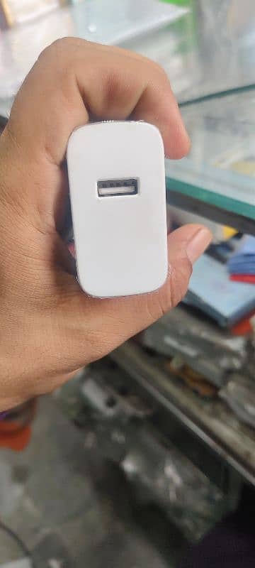 vivo v30 original 80 Watt Charger only 1 month used 2