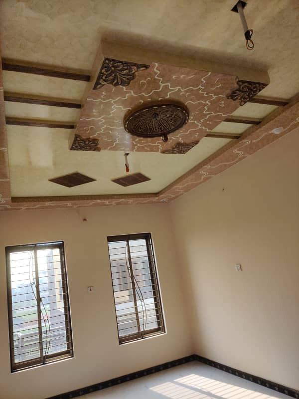 URGENT AND CHEPER 8 MARLA DOUBLE STOREY HOUSE FOR SALE IN CANAL PALMS 24