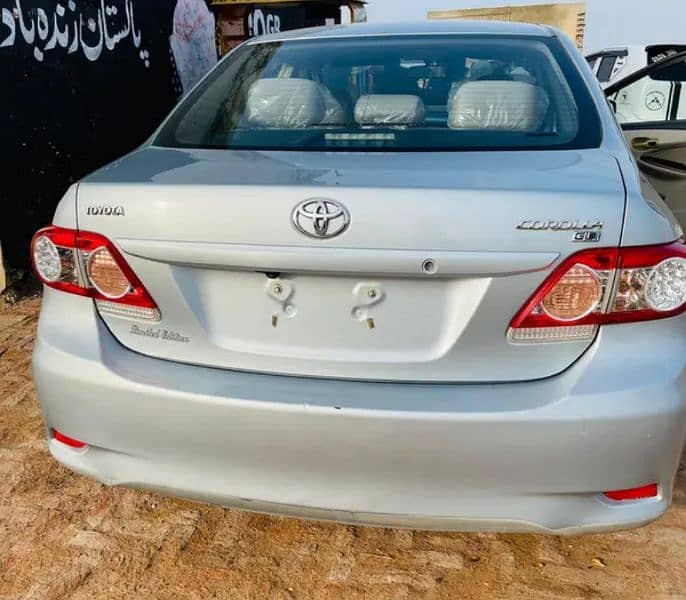 Toyota Corolla GLI 2013 Lahore Registration 9