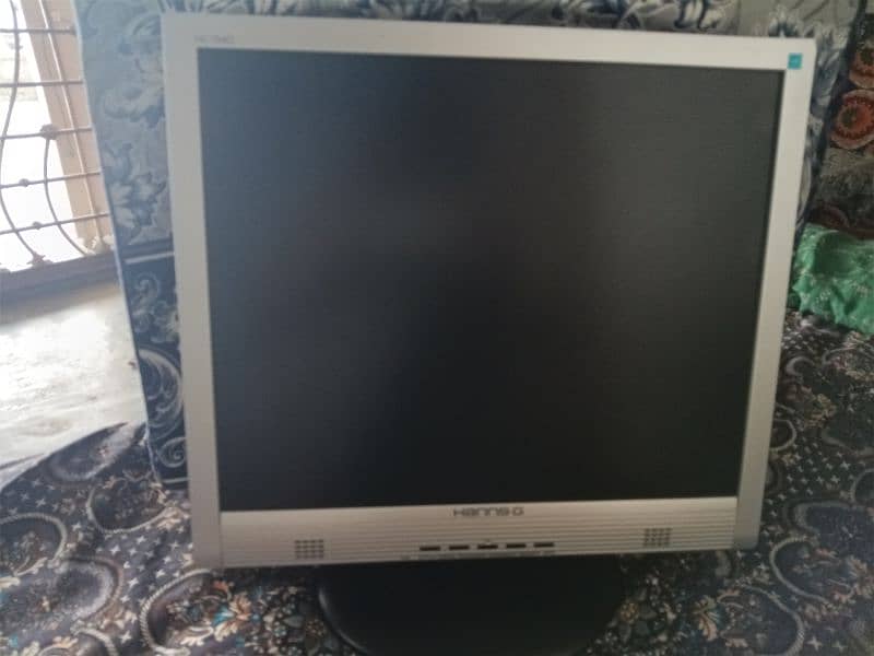 LCD For Sale Just One Day used Urgent Sale 2