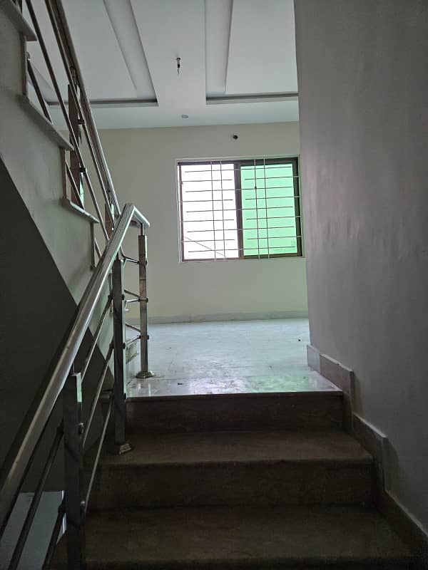 5 Marla house for Rent in johar town near expo Center for family and Silent office (Call center + Software house) 9