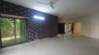 Spacious 1 Kanal House Available For sale In Askari 11 0