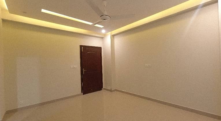 Prime Location Flat For Rent Situated In Askari 11 - Sector D 20