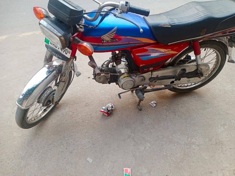 Honda 70cc dacomintce all okay hy jisy leni ho wo rabta kary 3