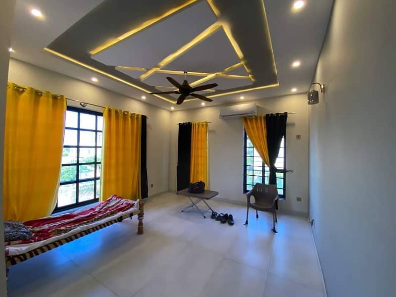 1 Kanal Luxury Designer Corner House For Rent 4