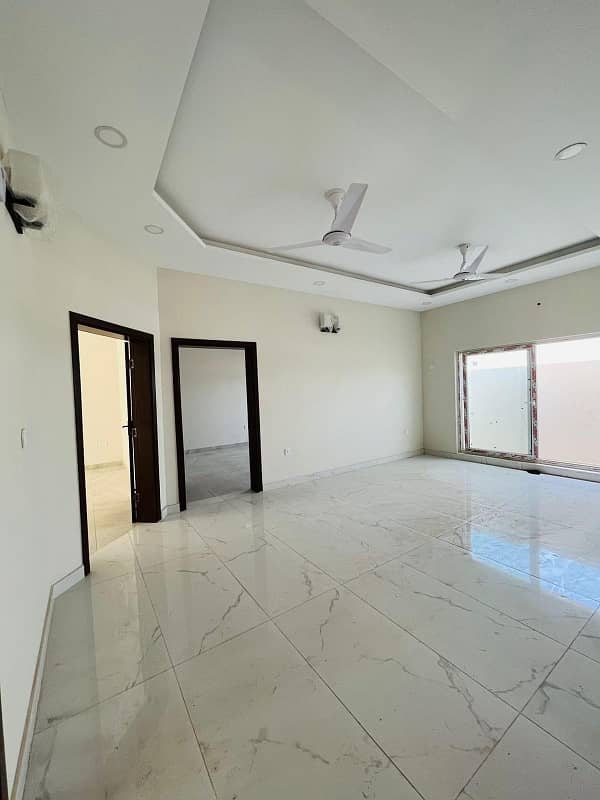 Falcon Complex Available Upper Portion 2 Beds Lounge Terrace 1