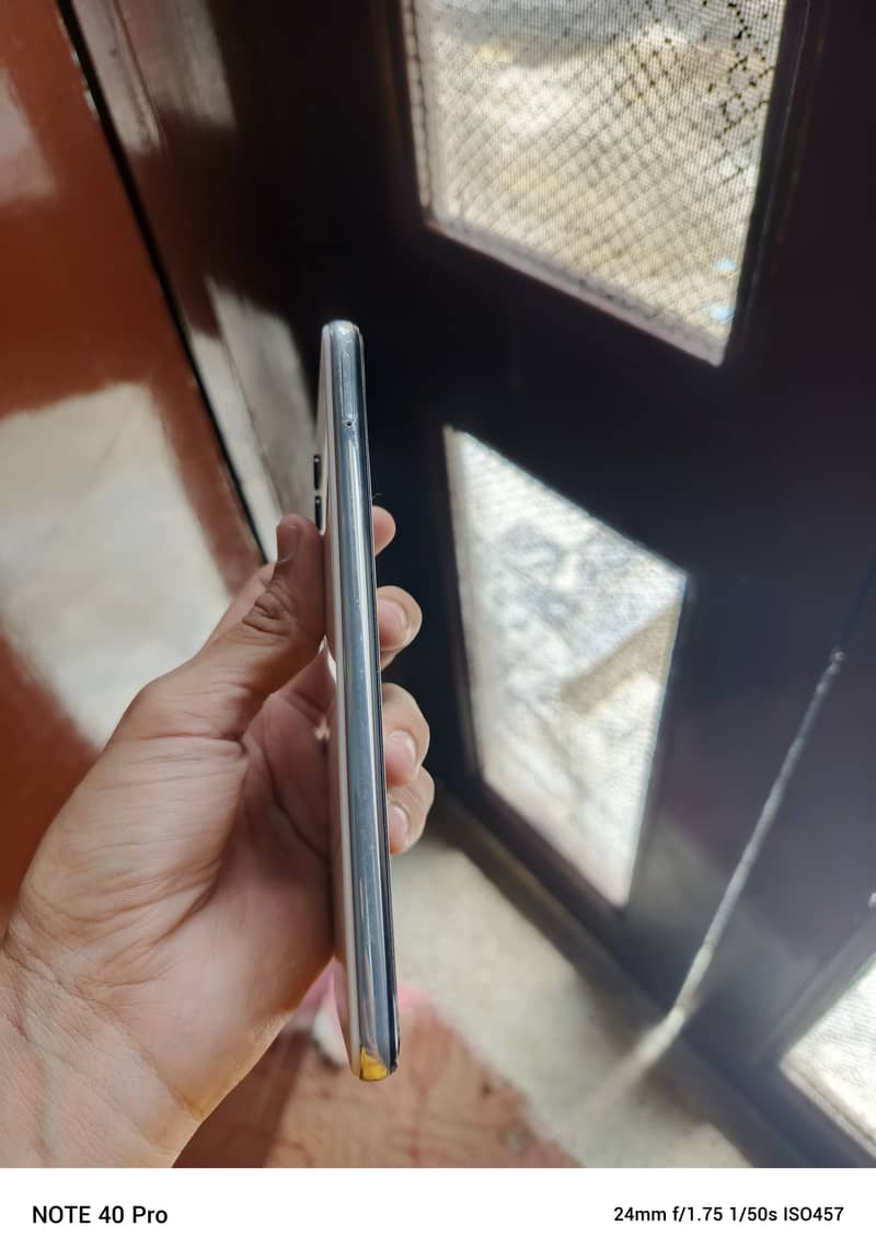 Samsung Galaxy A32 condition 10%10 4