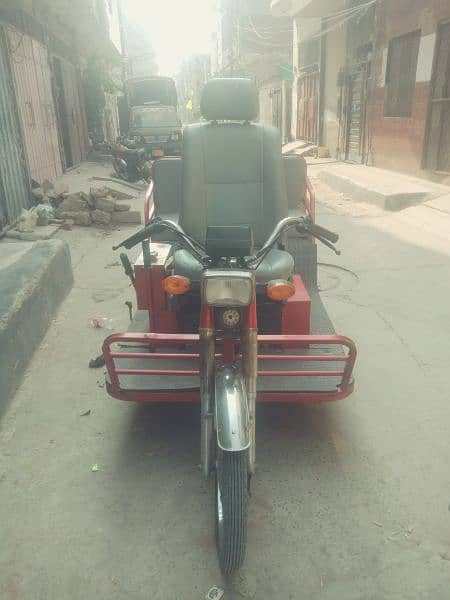 three wheel motorcycle 0