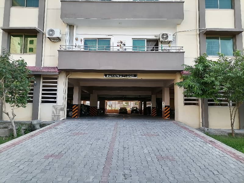 10 Marla Flat In Askari 11 - Sector B Apartments For Sale 4