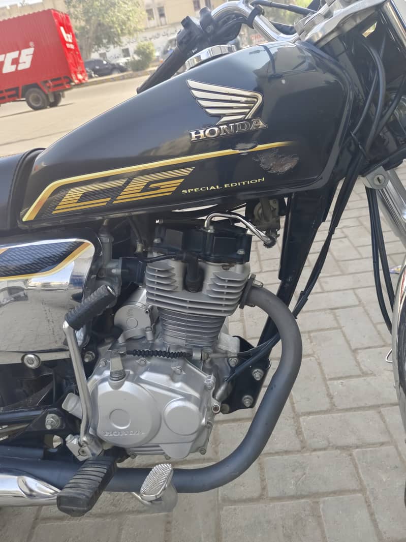 Honda CG125 Self 2022 4