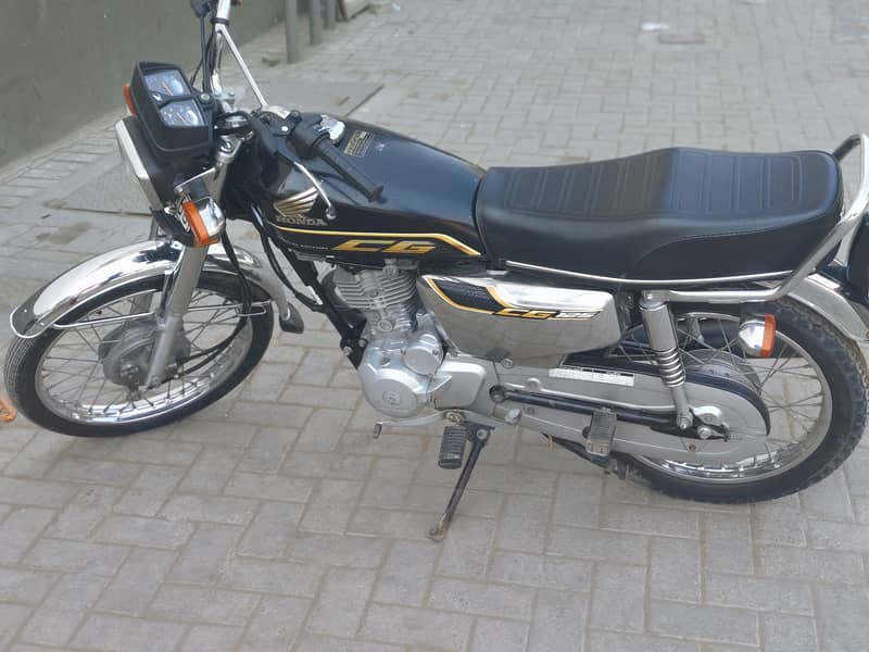 Honda CG125 Self 2022 12